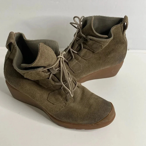 SOREL Toronto Waterproof Suede Wedge Lace Bootie - Picture 1 of 9